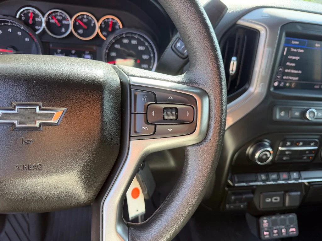 Used 2021 White Chevrolet Custom Trail Boss image 19