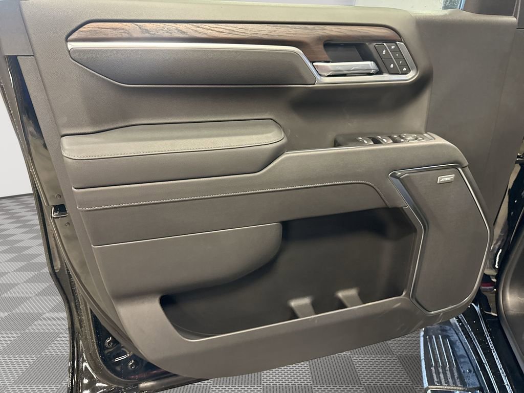 2026 GMC Sierra 1500 SLT - Photo 23