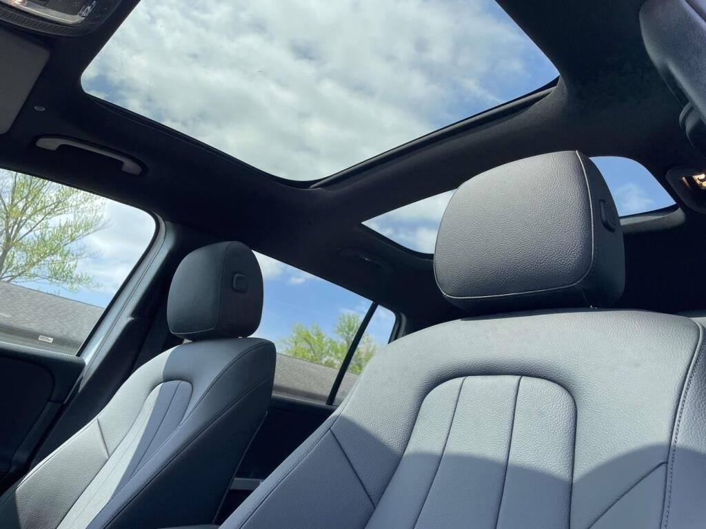 New 2026 Polar White Mercedes-Benz GLB 250 image 14