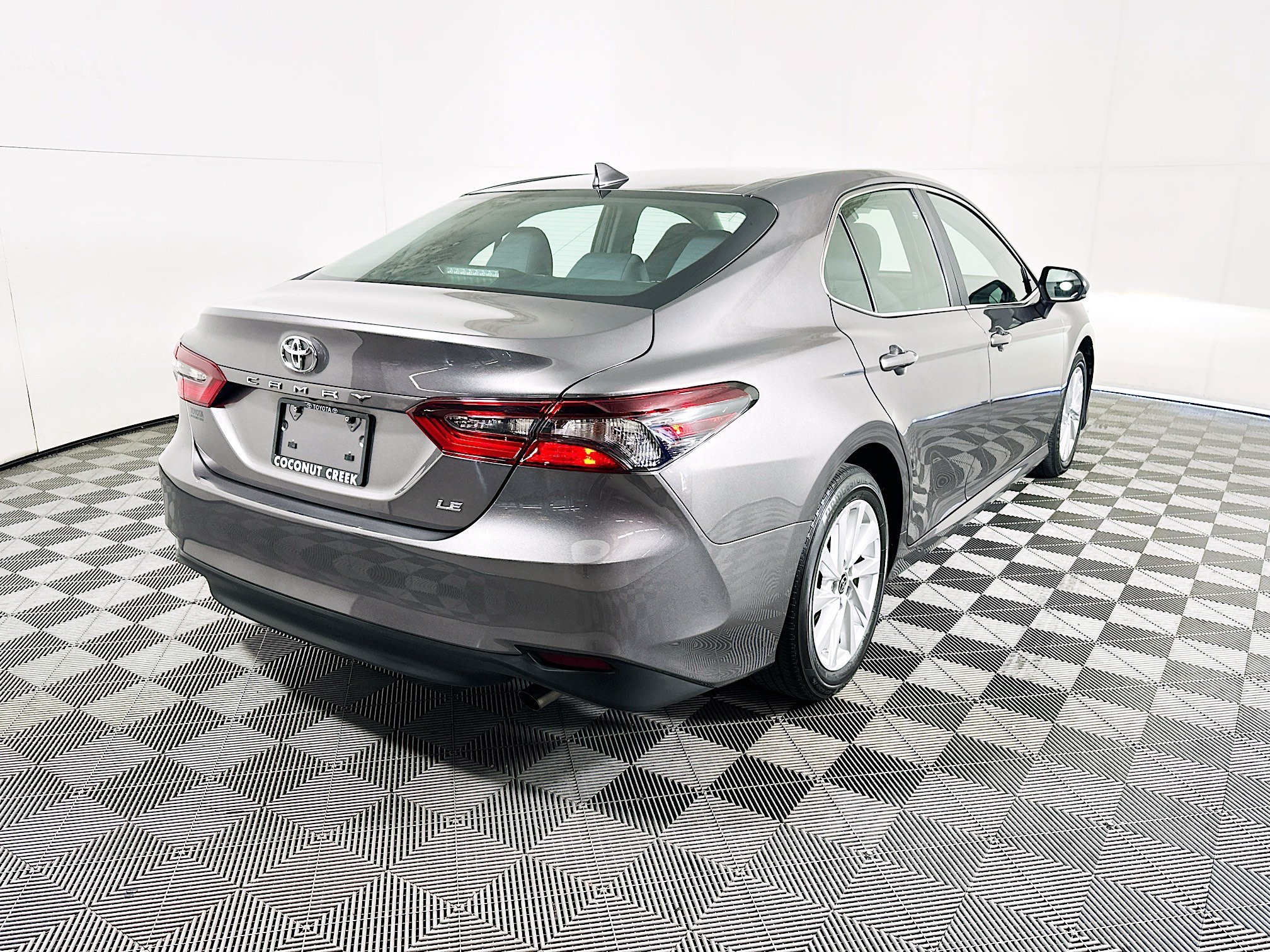 Used 2023 Predawn Gray Mica Toyota LE image 3