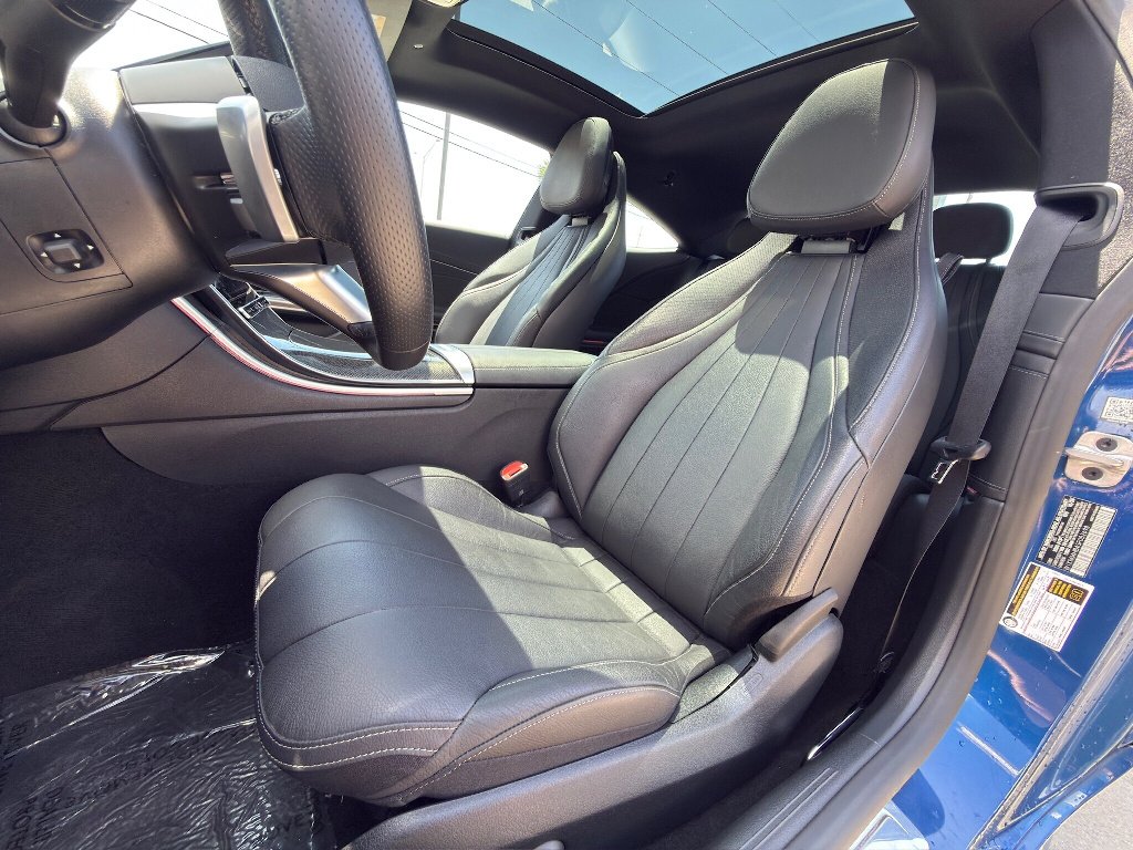 Used 2025  Mercedes-Benz CLE 300 4MATIC® image 11