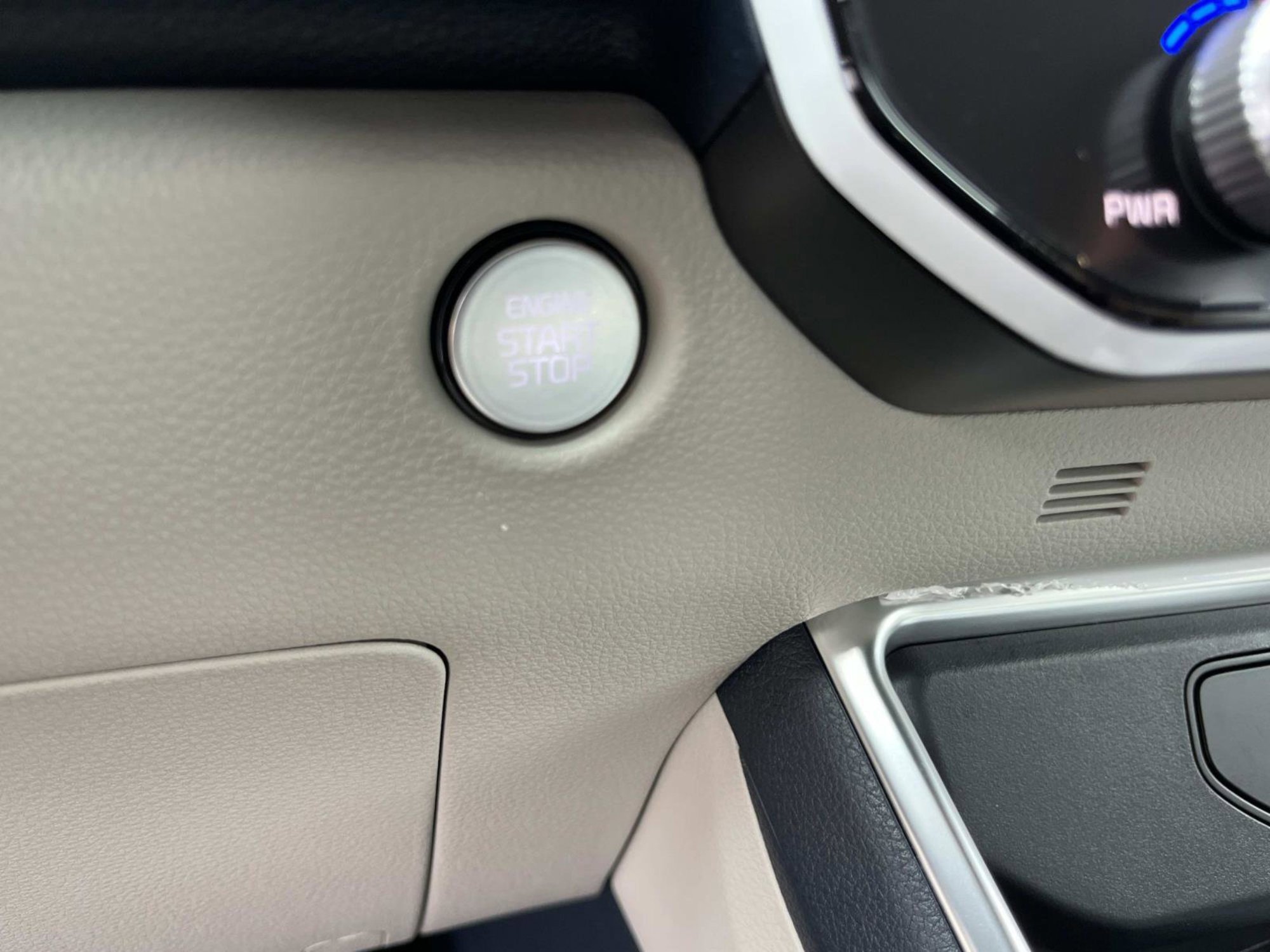 2026 Kia Carnival EX - Photo 33