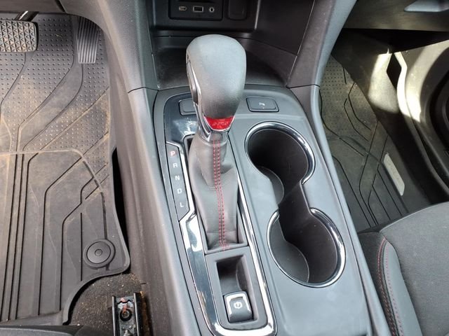 Used 2024 White Chevrolet RS image 27