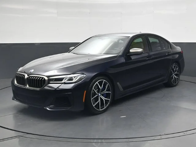 2023 BMW 5 Series M550i - Photo 10