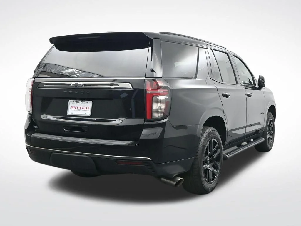 Used 2022 Black Chevrolet Z71 image 6