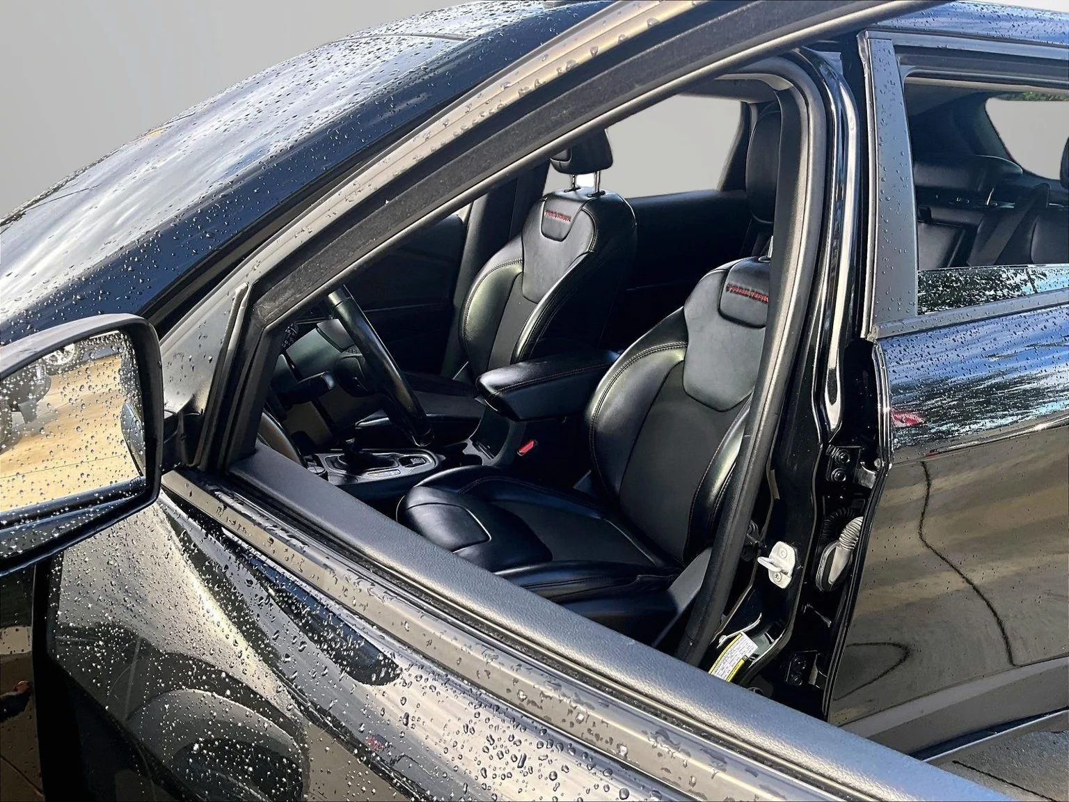 Used 2020 Black Jeep Trailhawk image 25