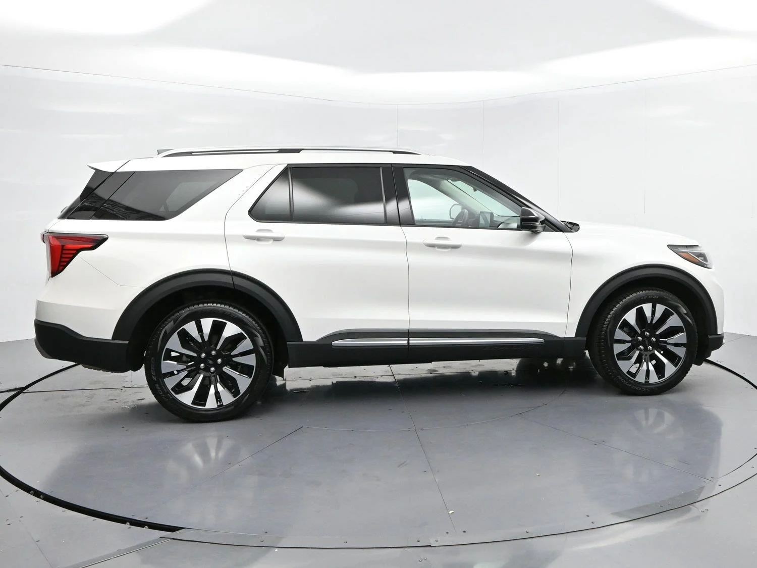 Used 2026 White Ford Platinum image 8