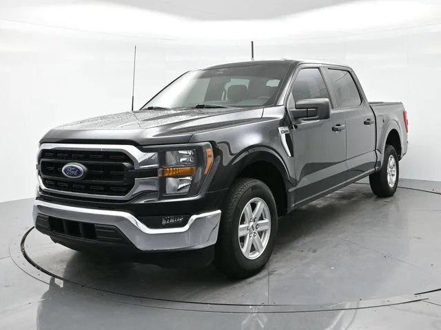 Used 2023 Agate Black Metallic Ford XL image 3