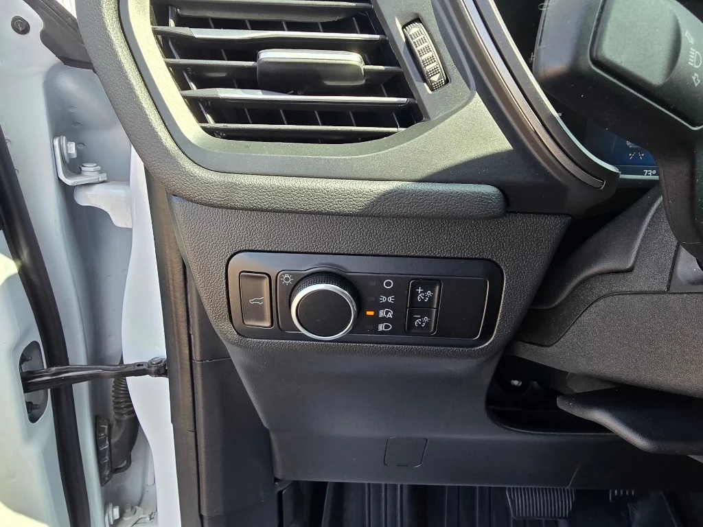 Used 2023 Oxford White Ford Active image 18