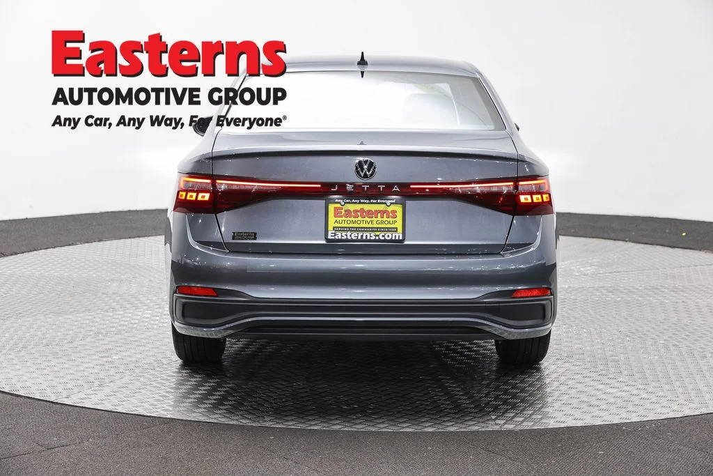 Used 2025 Gray Volkswagen 1.5T Sport image 6