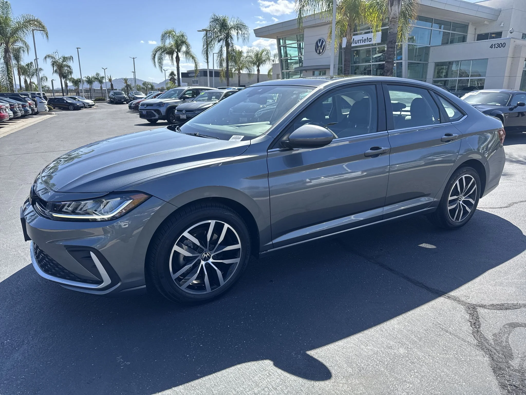 Certified Used 2025 Platinum Gray Metallic Volkswagen SE image 2