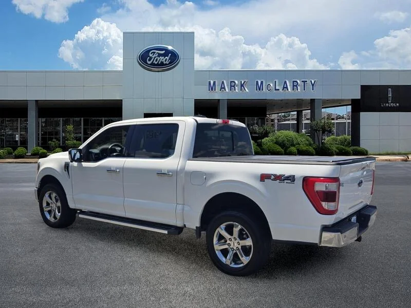 Used 2022 White Metallic FORD LARIAT 4WD SUPERCREW 5.5