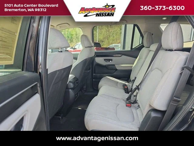 2023 Honda Pilot LX - Photo 20