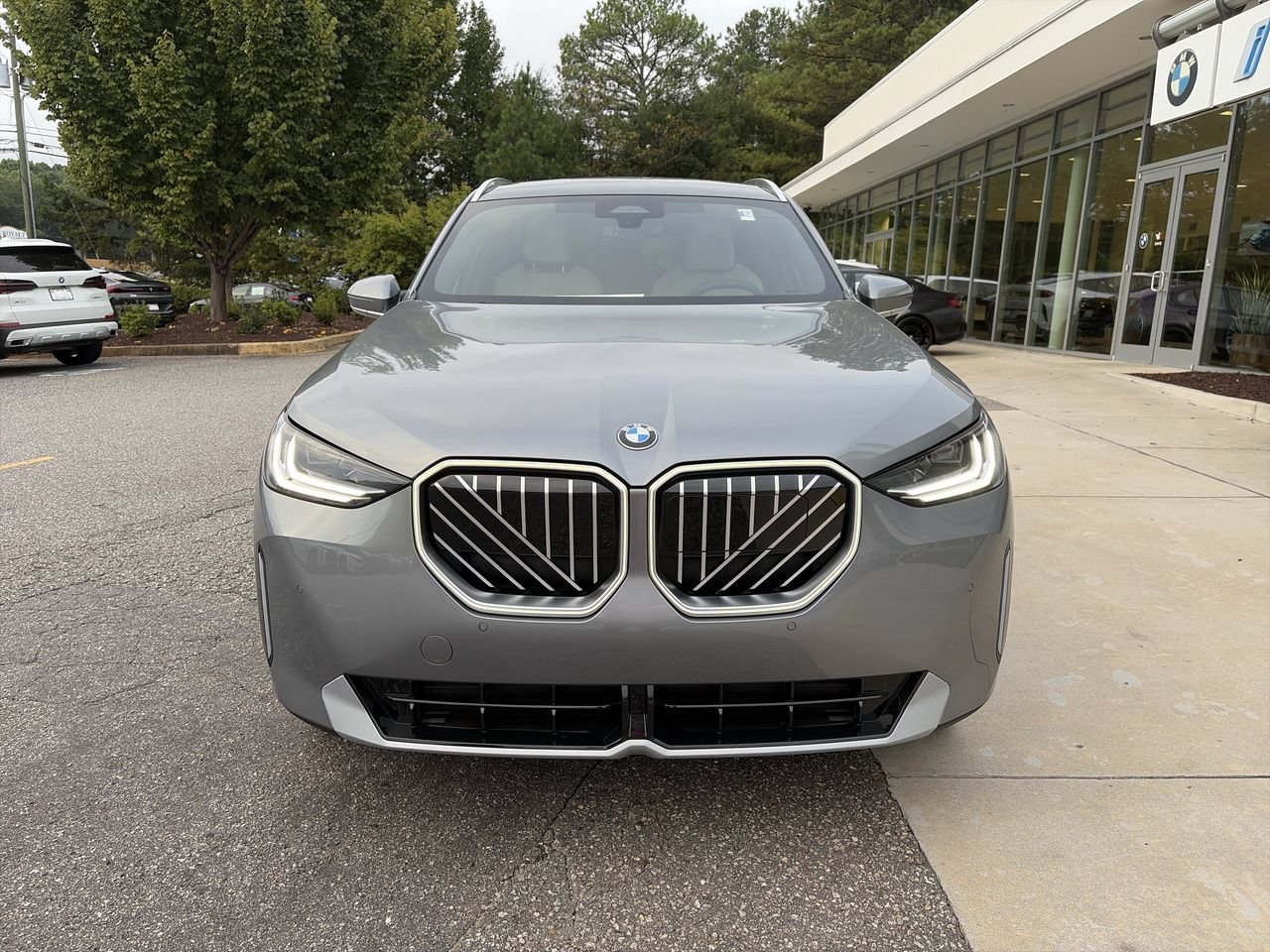 New 2026 Skyscraper Grey Metallic BMW 30 xDrive image 3