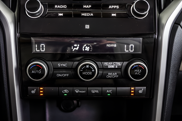 Used 2019 White Subaru Limited image 18