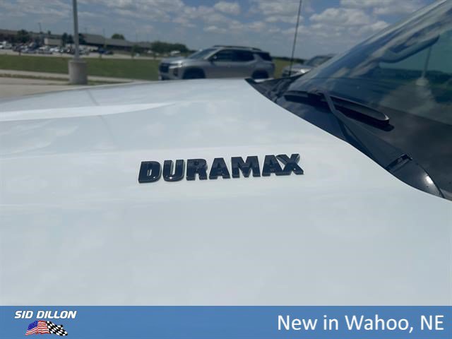 New 2026 Summit White Chevrolet RST image 2