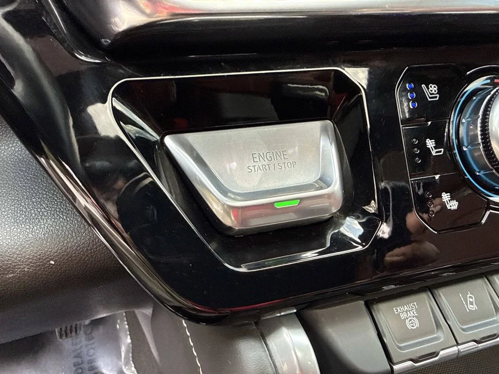 Used 2025 Black GMC Denali Ultimate image 37