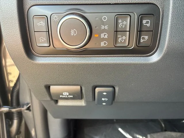 New 2026 Carbonized Gray Metallic Ford F-250® Lariat® image 35