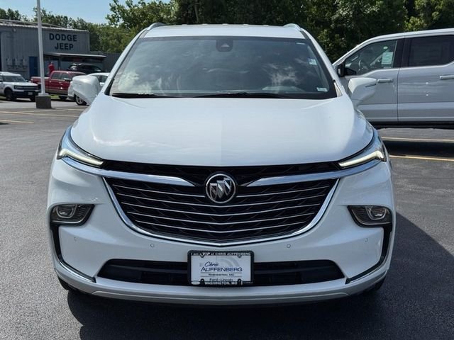 Used 2024 Summit White Buick Essence image 9