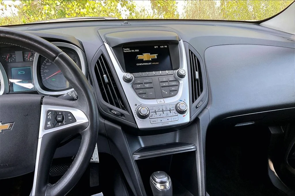 Used 2017 Red Chevrolet LT image 5