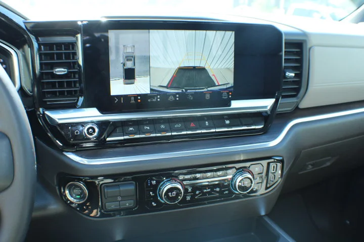 2026 GMC Sierra 1500 SLT - Photo 11