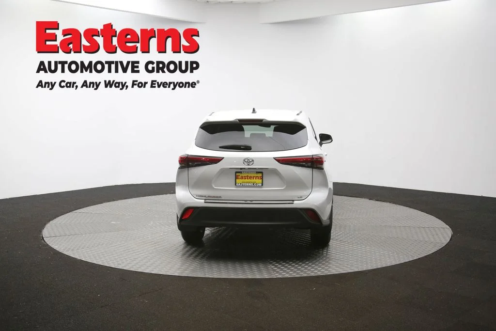 Used 2023 White Toyota LE image 38