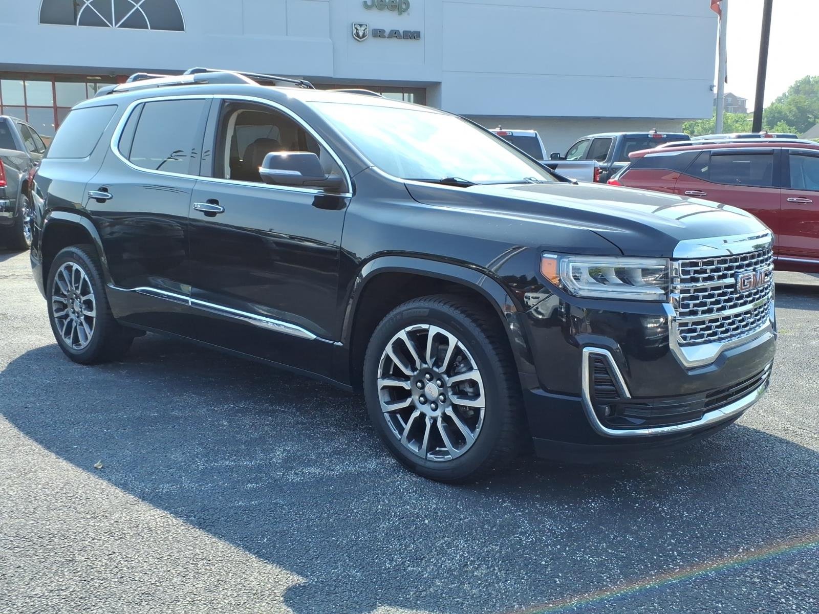 Used 2021 Ebony Twilight Metallic GMC Denali image 3