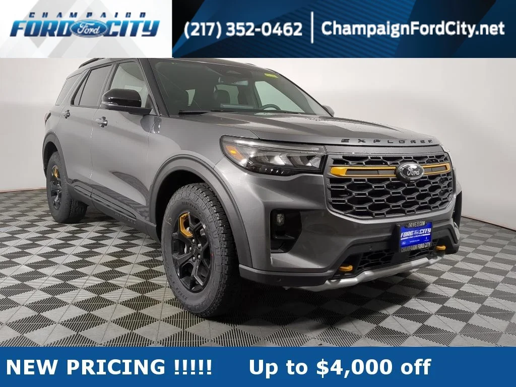 New 2026 Carbonized Gray Metallic Ford Tremor® image 1