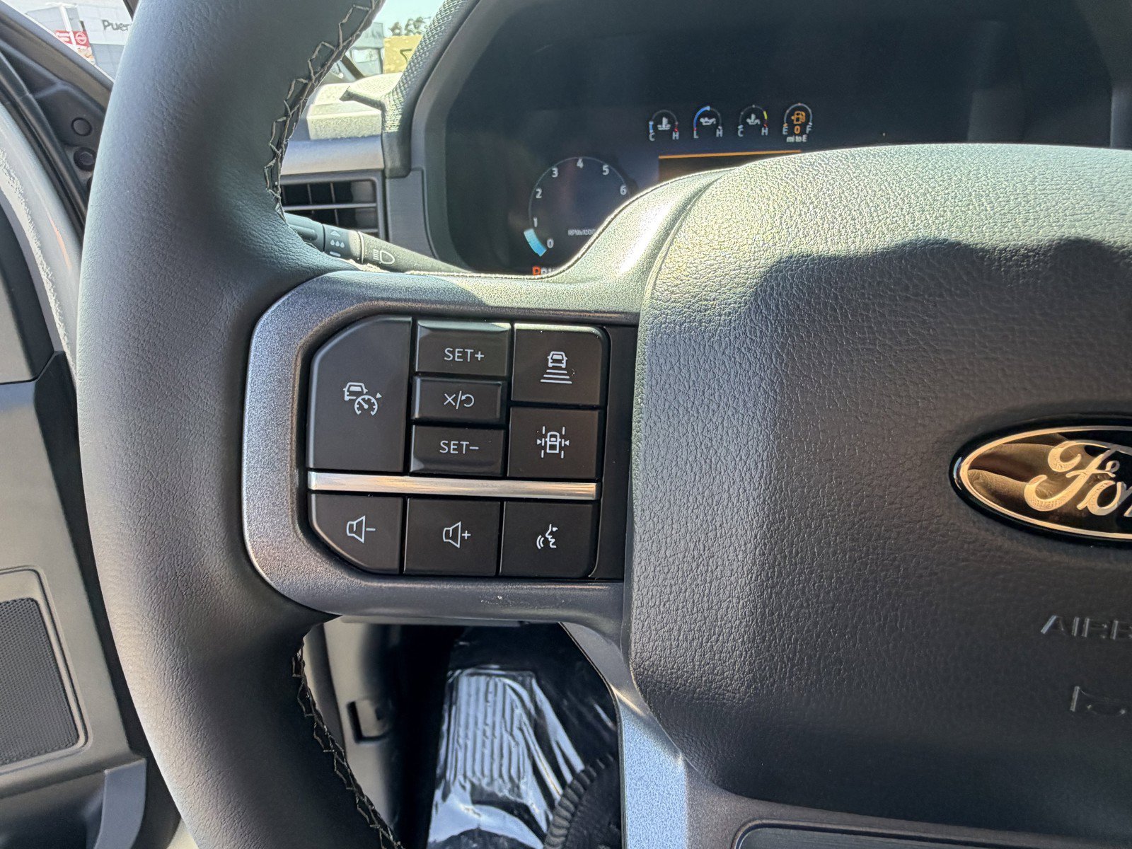 New 2026 Avalanche Ford XLT image 28