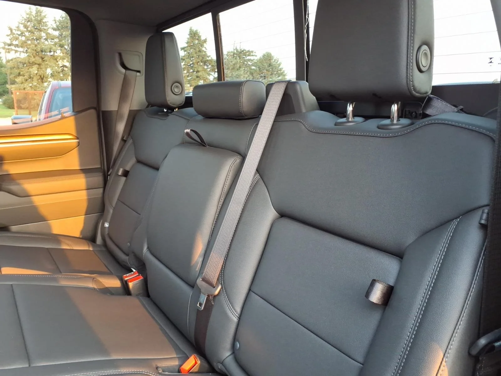 2026 Chevrolet Silverado 1500 LT - Photo 10