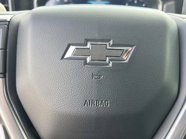 Used 2024 White Chevrolet RST image 31