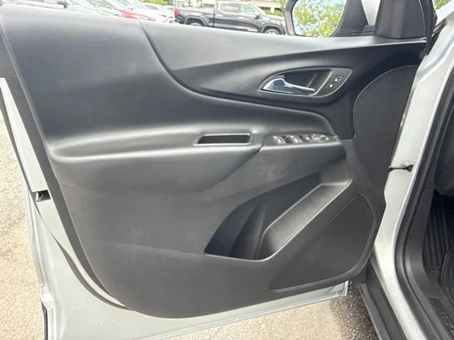 Used 2022 Silver Chevrolet LT image 30