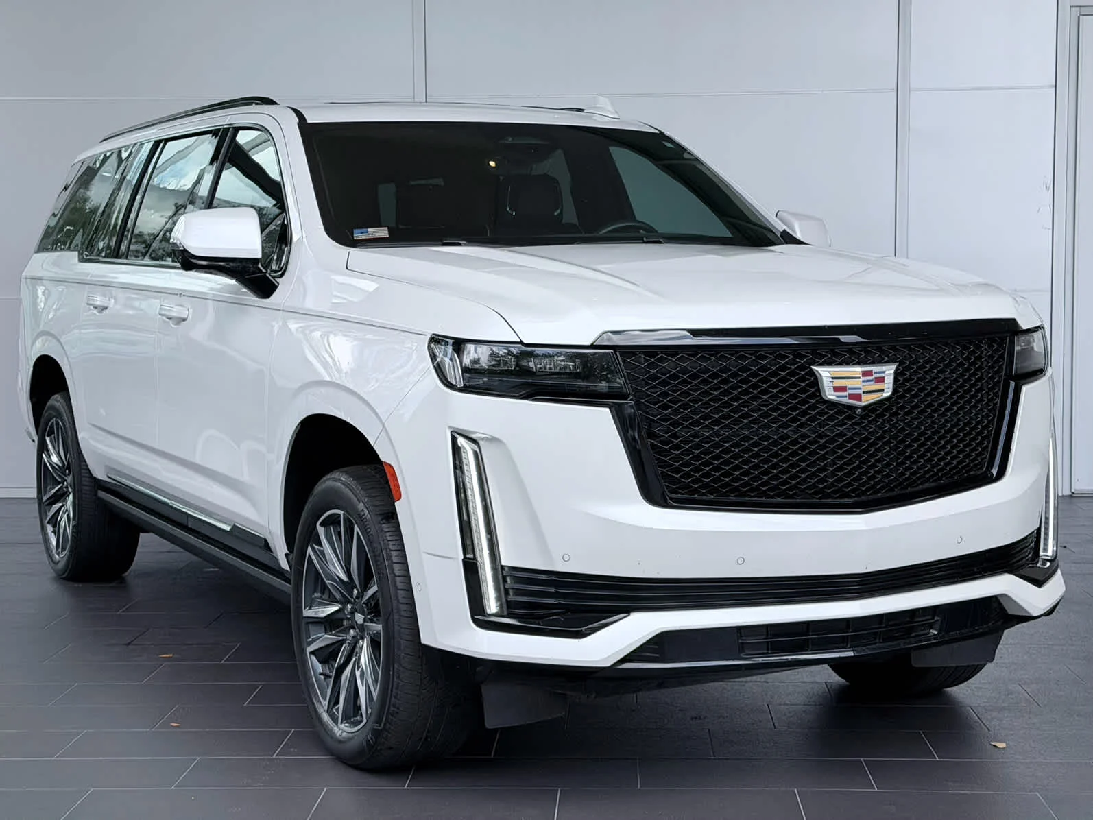 Certified Used 2024 Crystal White Tricoat Cadillac Sport image 3