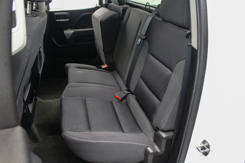 Used 2018 White Chevrolet LT image 16