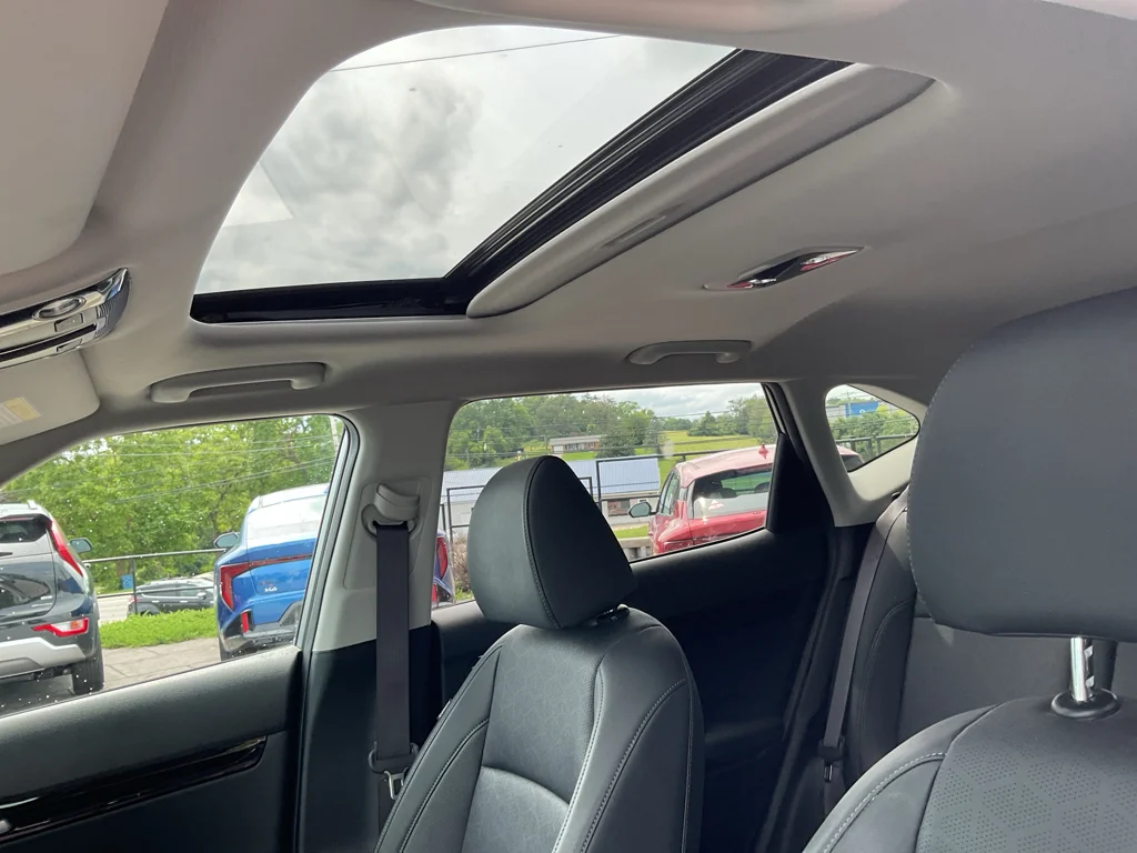 Certified Used 2024 Steel Gray Kia SX image 17