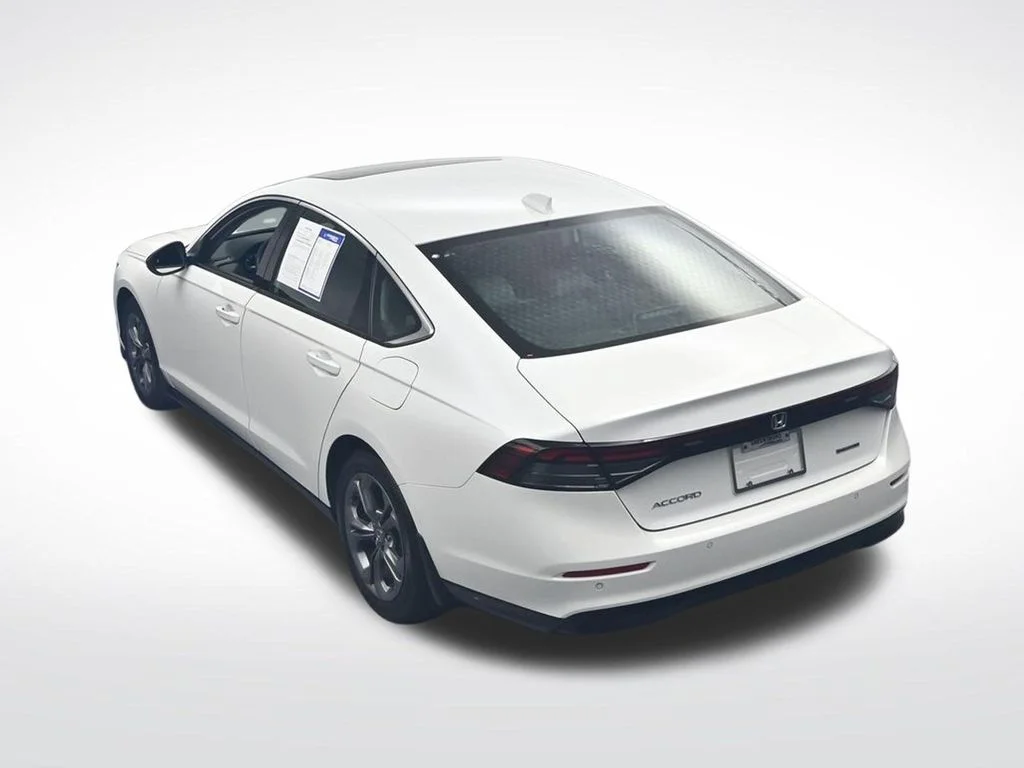 Certified Used 2025 Platinum White Pearl Honda EX-L image 25