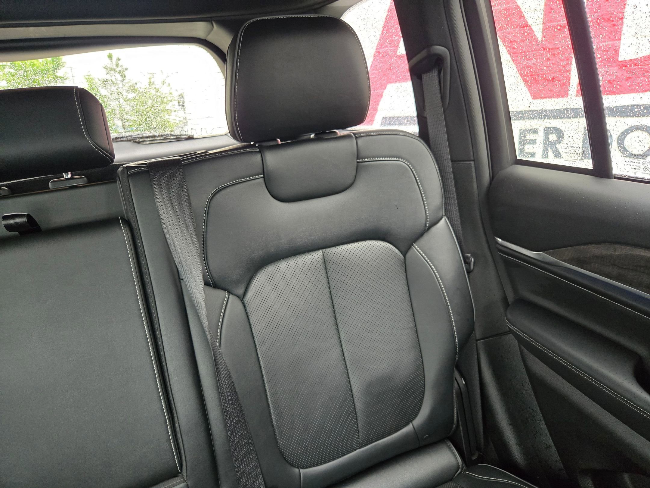 Used 2022 Silver Zynith Jeep Overland image 14