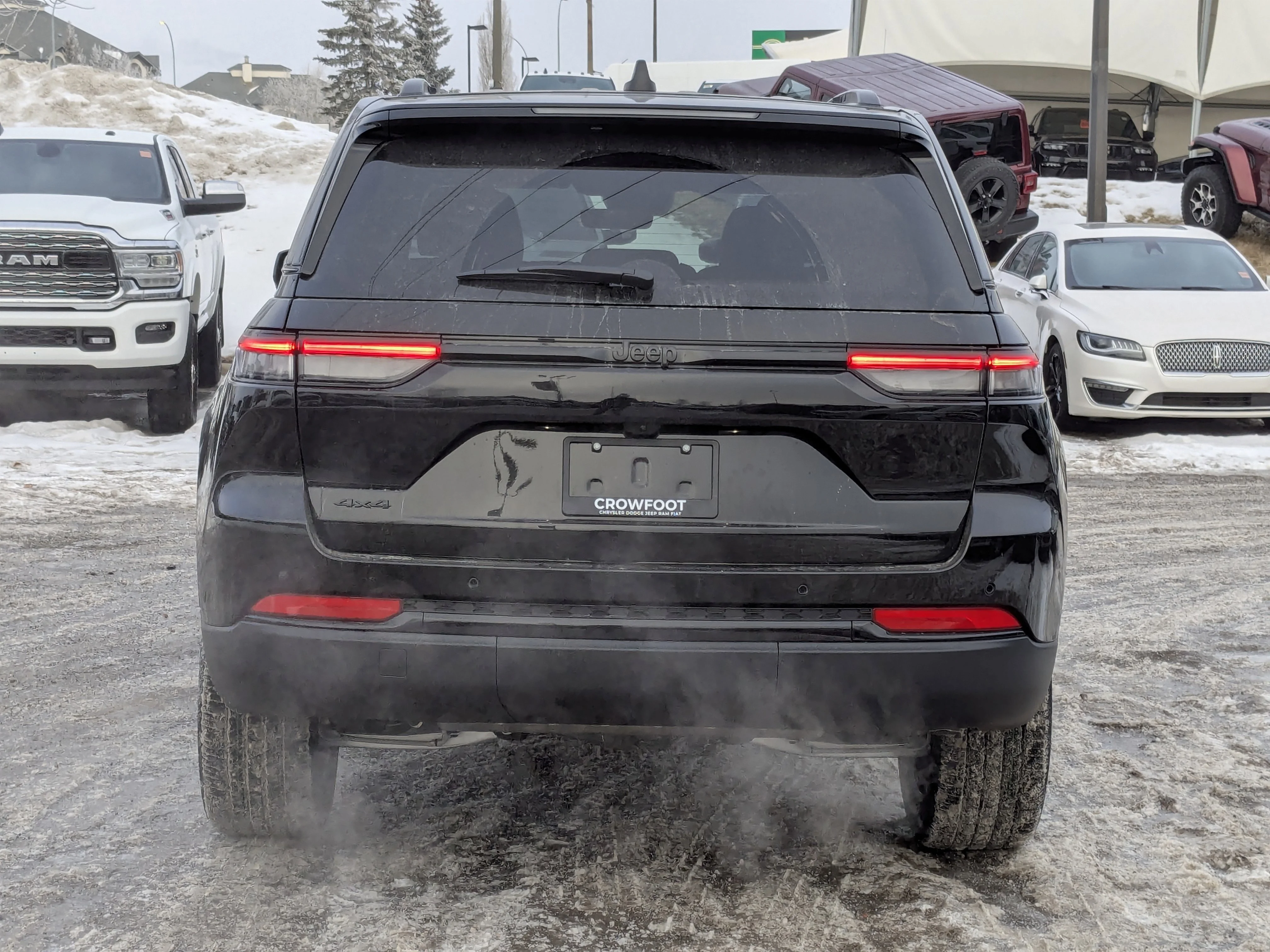 New 2025 Black Jeep Altitude - - Power Liftgate - Wireless Charging - 20 Black Wheels - Remote Start & More image 7