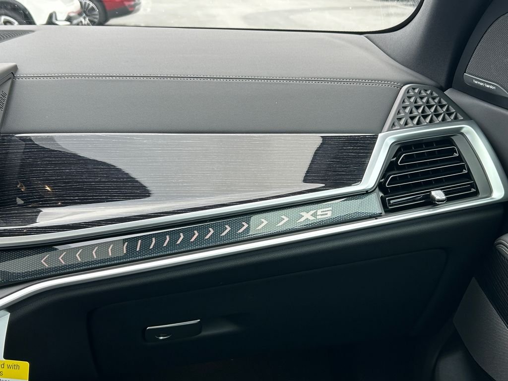 New 2026 Dravit Grey Metallic BMW xDrive40i image 26
