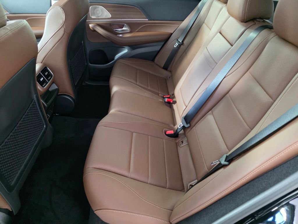New 2026 Black Mercedes-Benz GLE 450 image 28