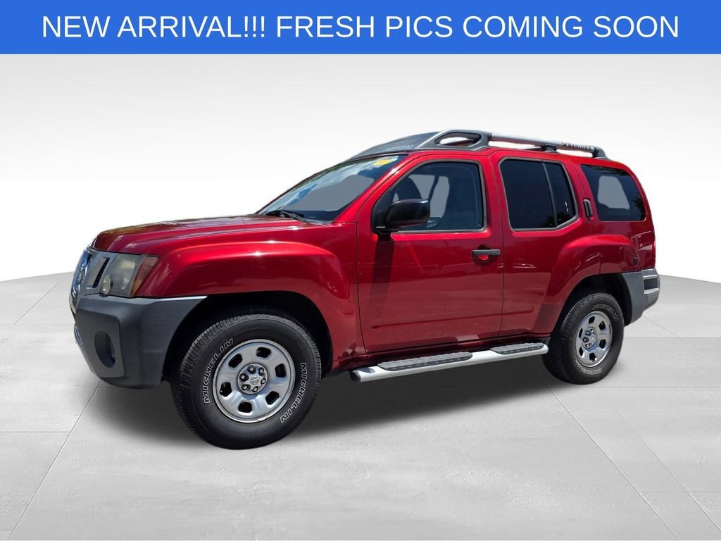 Used 2015 Red Nissan X image 2