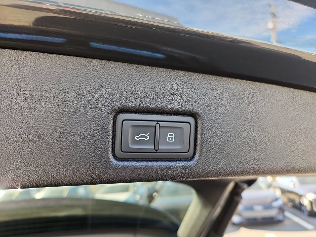 Used 2025 Tambora Gray Metallic   N7n7 Audi Premium Plus image 31