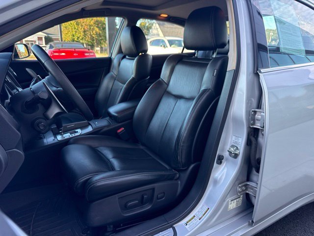 Used 2014 Silver Nissan 3.5 SV image 13