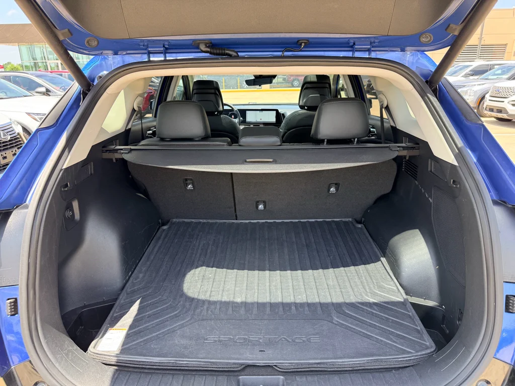 Used 2023 Sapphire Blue Kia SX-Prestige image 29