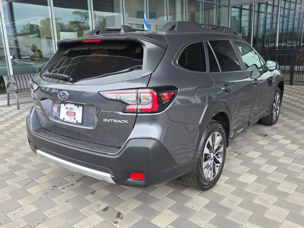 Used 2025 Magnetite Gray Metallic Subaru Limited image 16