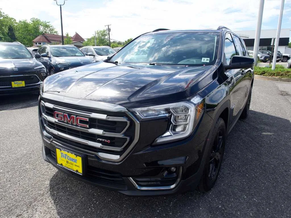 2024 GMC Terrain AT4 AWD's photo