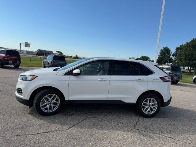 Used 2022 Star White Metallic Tri-Coat Ford SEL image 7