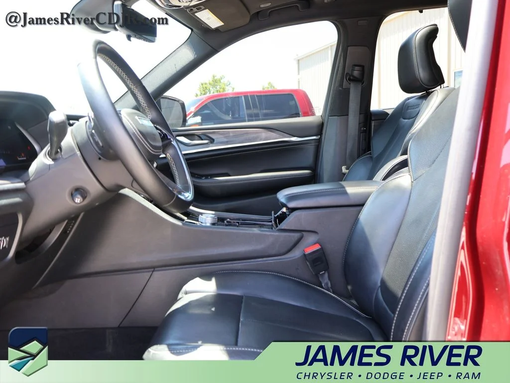 Used 2022 Red Jeep Overland image 24