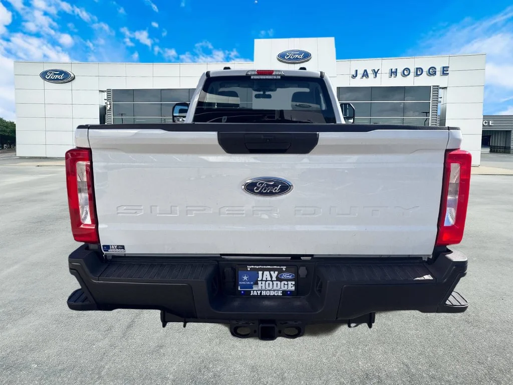 2026 Ford F-350 Super Duty XL - Photo 6