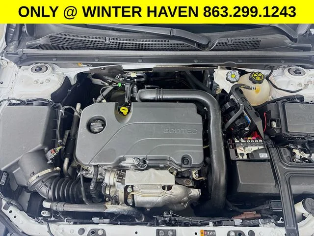 Used 2024 White Chevrolet LT image 27